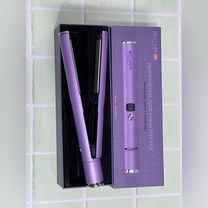 Hair Straightener w/ detachable cord & two sectioning clips